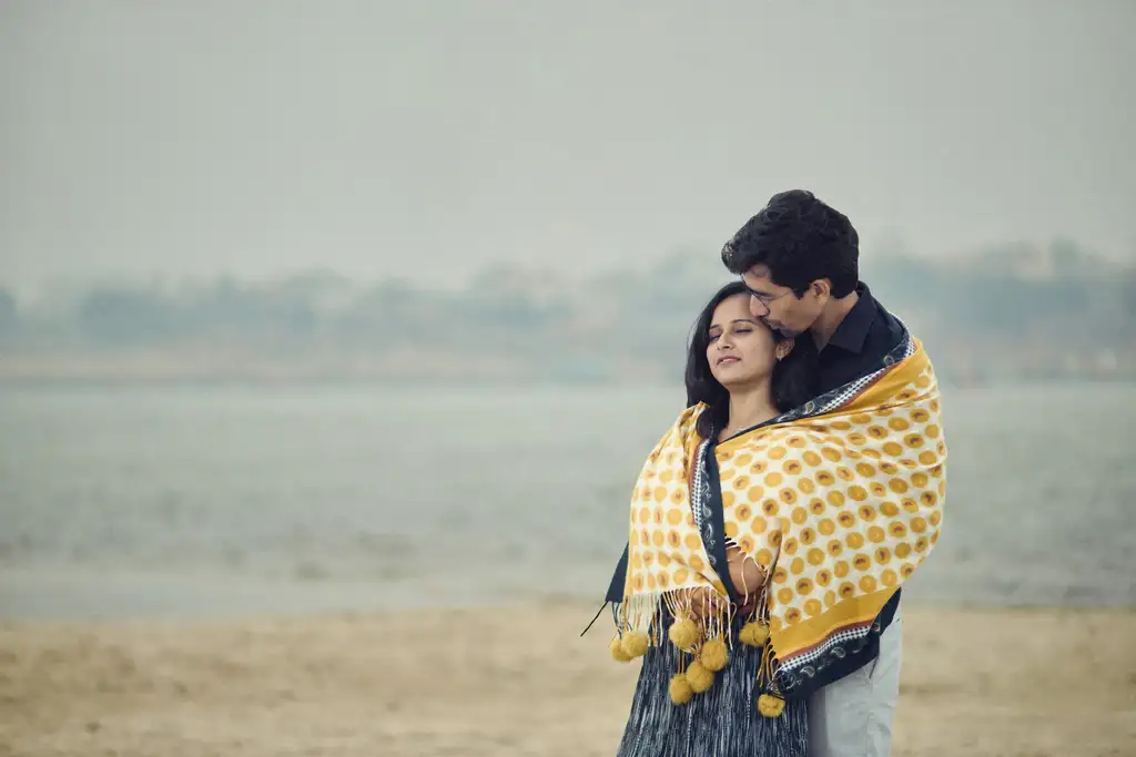 Romantic theme pre wedding Varanasi